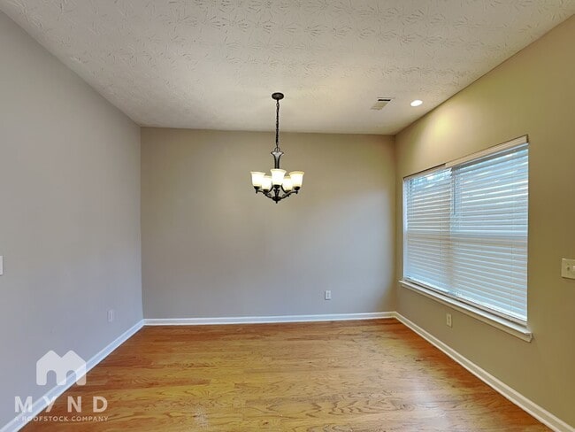 Photo - 6204 Ellenwood Dr