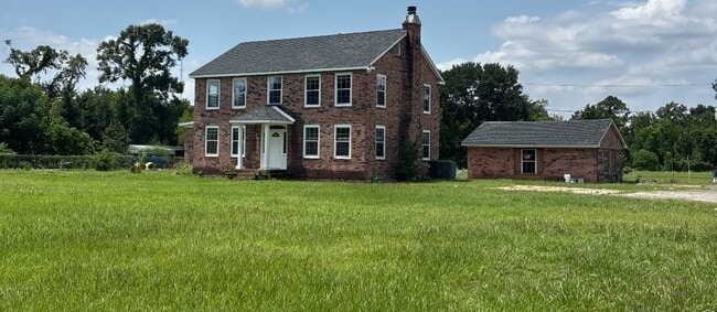 Building Photo - 625 W Brentwood St Rental