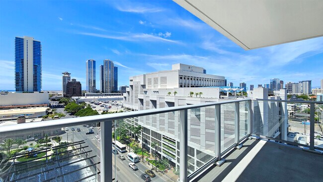 1515 Liona St Unit 1100