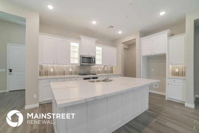 Photo - 14033 W Desert Flower Dr