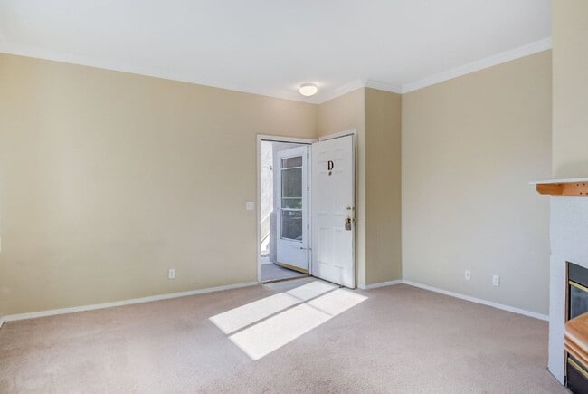 Photo - 3855 Strawberry Field Grove Unit Apt D