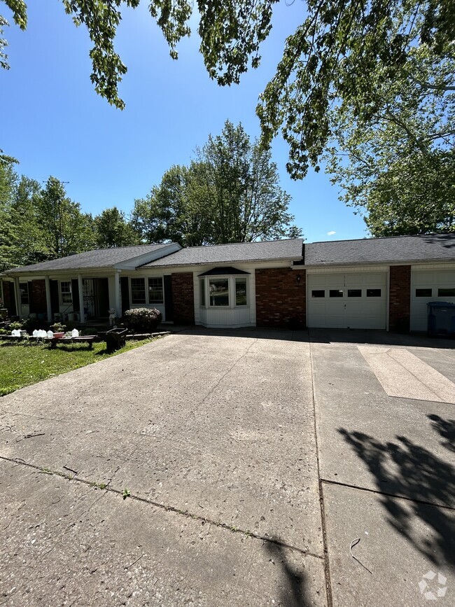 Building Photo - 115 Woodview Ln Rental