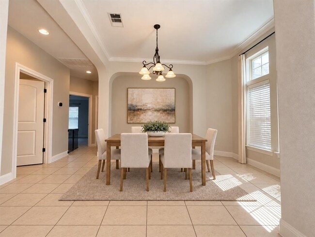 604 Mandarin Flyway