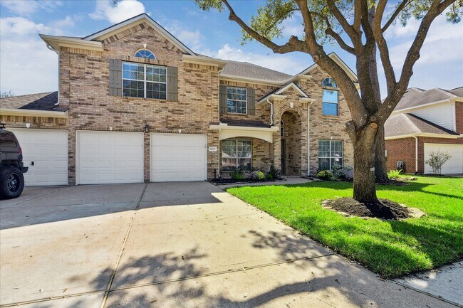 Building Photo - 16523 E Canterra Cir