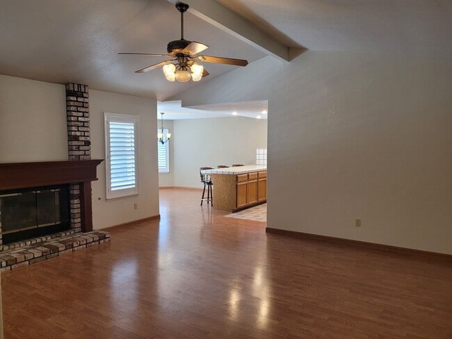 Photo - 2305 Oxford Ave