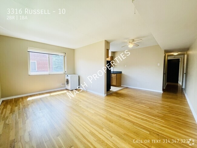 Building Photo - $900 - 2 Bed / 1 Bath apartment in Compton... Unit 10