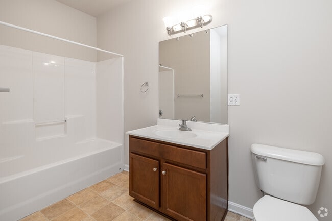 2BR, 2BA - 1,117SF Bathroom