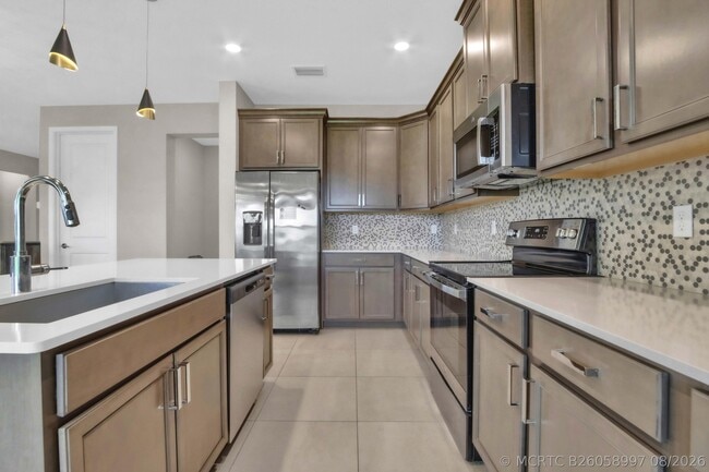 Photo - 1304 Whitcombe Dr