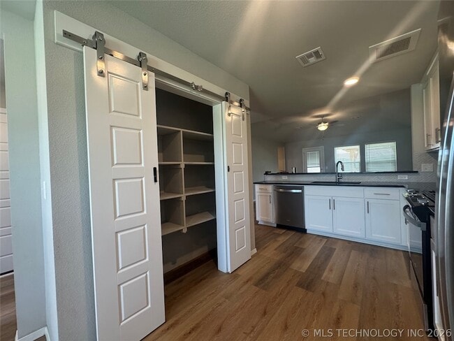 Photo - 13008 East 125th Place N