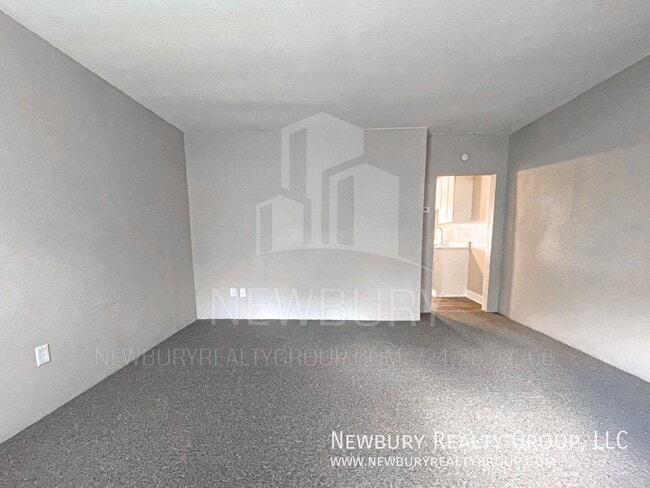 11 South St