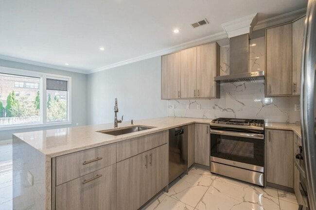 Photo - 225 Columbia Ave Unidad 1