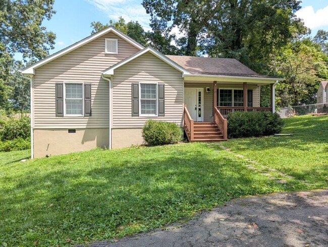 Building Photo - Asheville Rental!