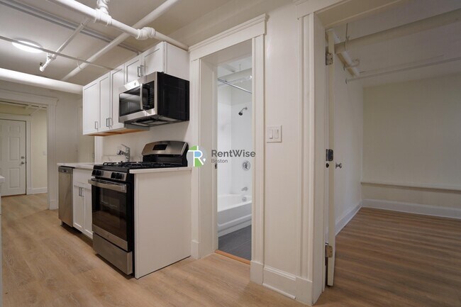 Photo - 6 Camelot Ct Unidad A