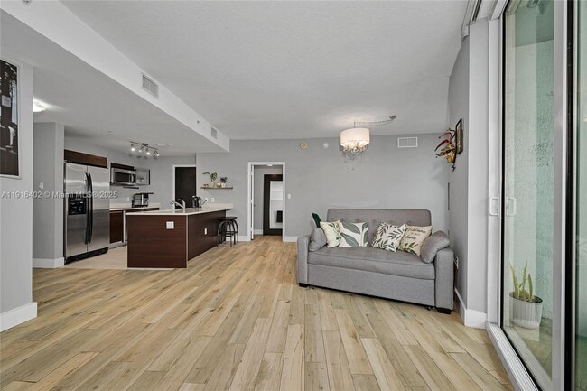 Photo - 1900 N Bayshore Dr Unit 4019