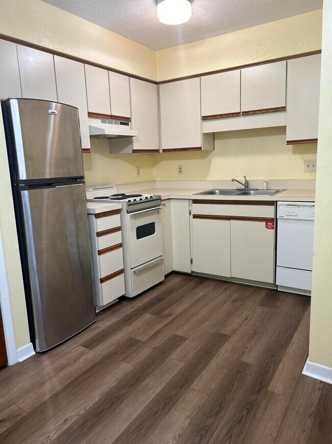Photo - 7 Birch St SE Unit APT 205