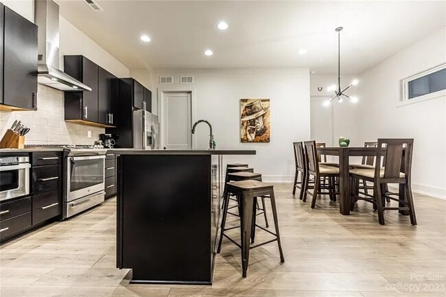 Photo - 4115 Merlane Dr