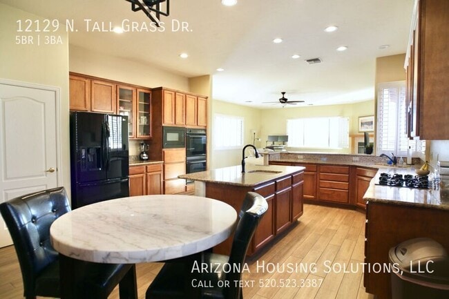 Building Photo - 12129 N Tall Grass Dr
