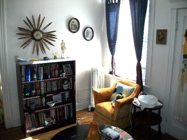 Photo - 49 Worthington St