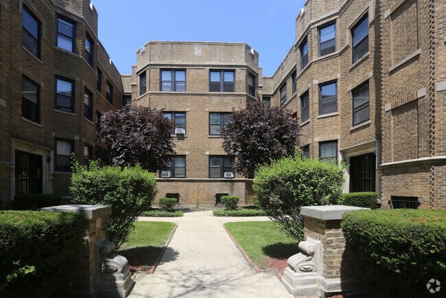 Building Photo - 630 W Stratford Pl Rental