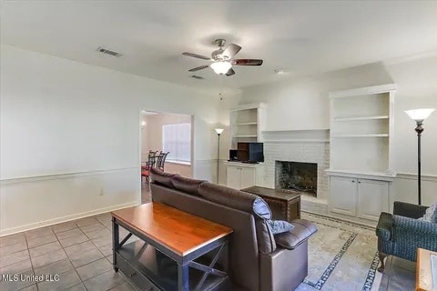 Photo - 631 Live Oak Dr