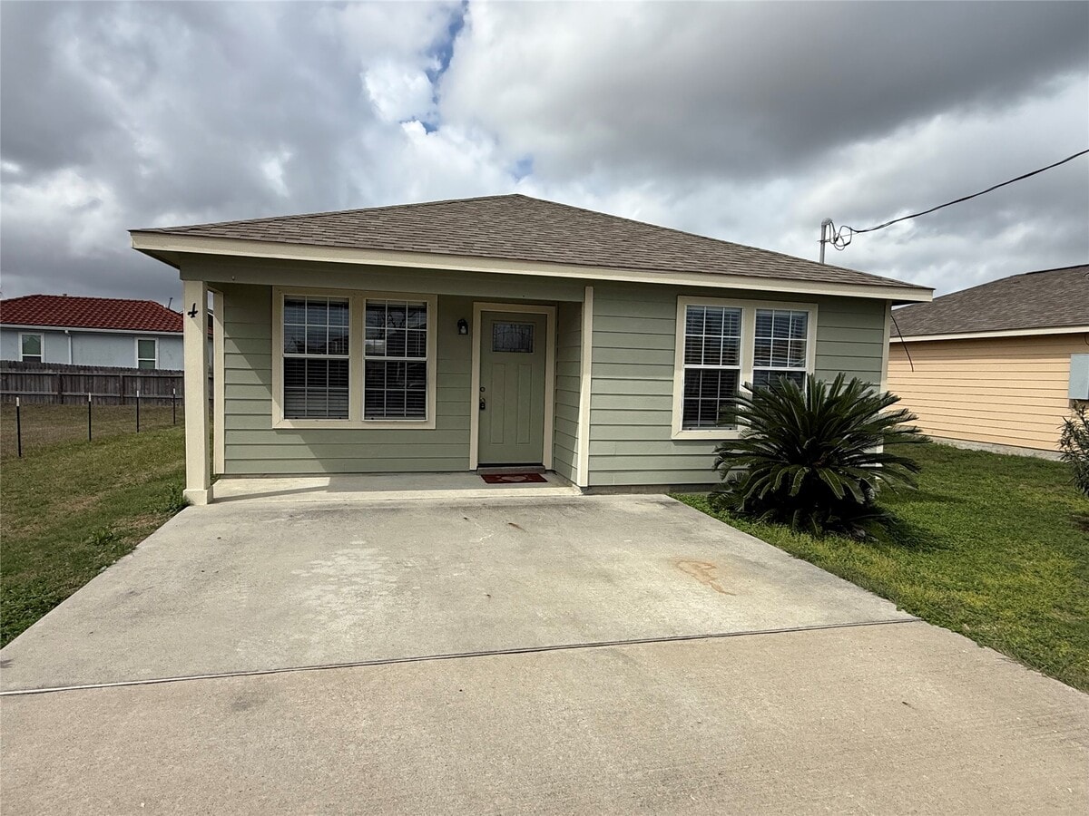 Photo - 2724 Avenue D