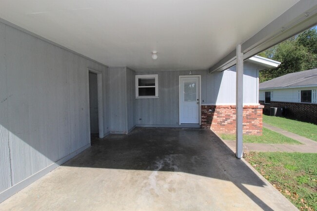 Photo - 1908 Sycamore Pl