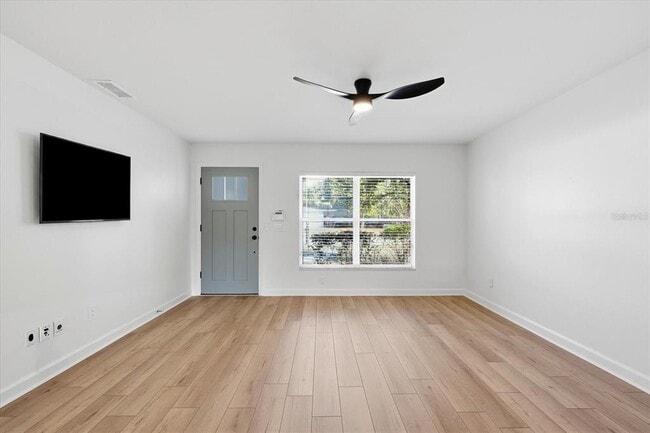 Photo - 2802 W North A St