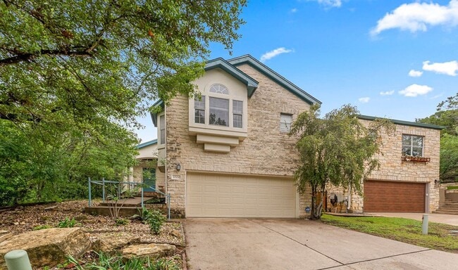 Building Photo - Refined Northwest Austin Living in Lakewood | Peaceful Setting, Thoughtfully Updated Interiors