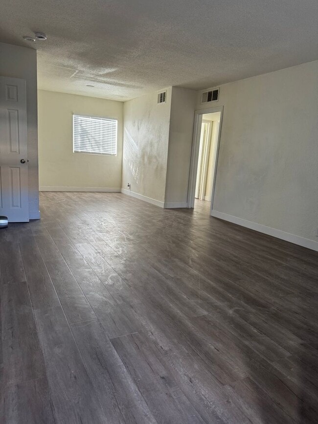 Photo - 1711 Santa Paula Dr Unit A