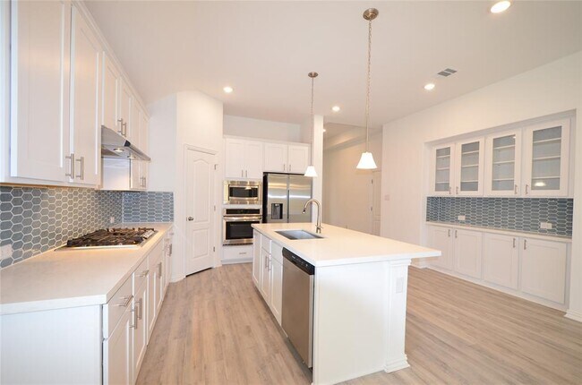 Photo - 1516 Sibley Wy