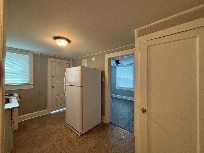 Photo - 202.5 N Virginia Ave