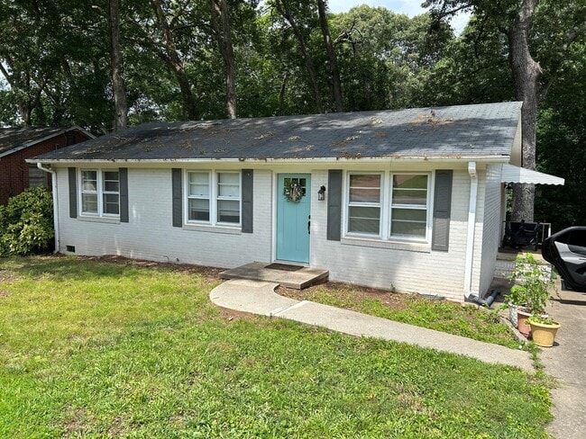 Photo - 116 W Decatur St