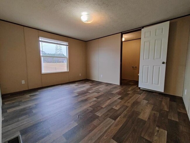 Photo - 309 W Tower Ln