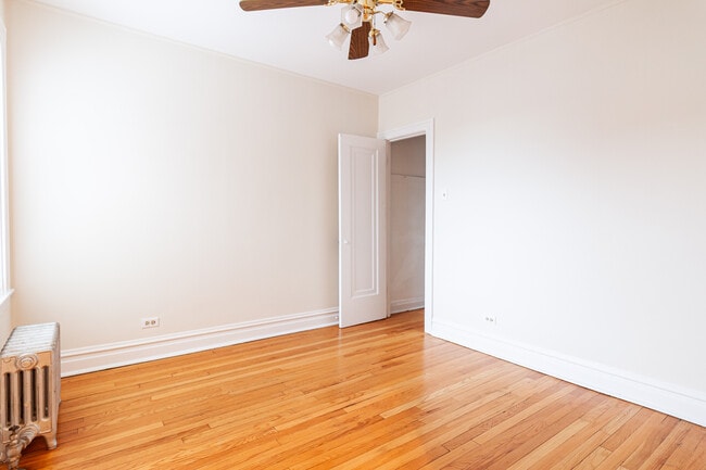 Photo - 1913 W Larchmont Ave Unit 3