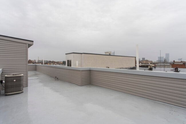 private roofdeck - 1213 N 29th St Unit 3