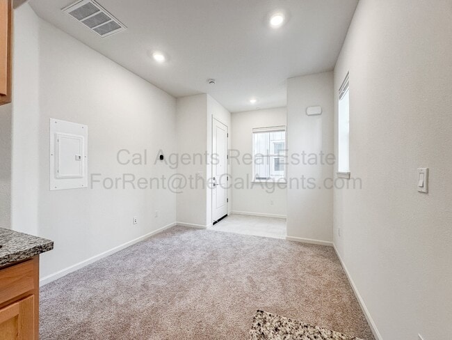 Photo - 3712 Scribe Wy