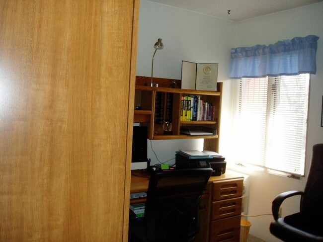 Photo - 800 Crystal St Unit 1