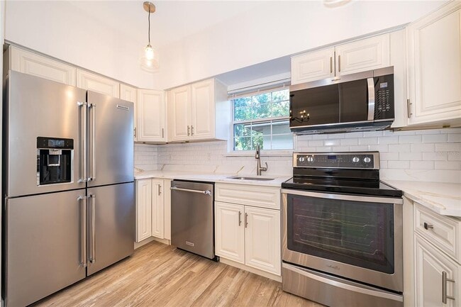 Photo - 224 Emory Pl