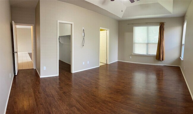 Photo - 5733 Pebble Ridge Dr