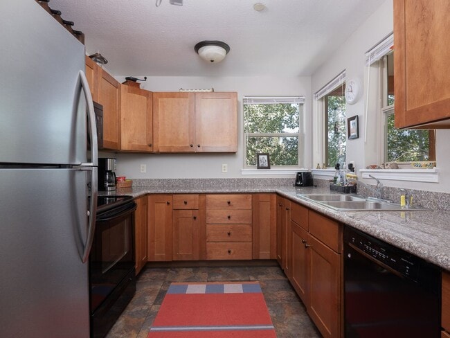 Photo - 7552 Mountain Laurel Dr