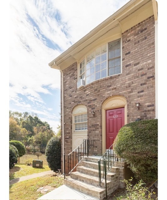Photo - 123 Eaglewood Way