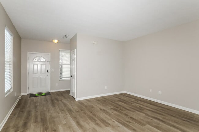 Photo - 4049 Mossy Bank Rd