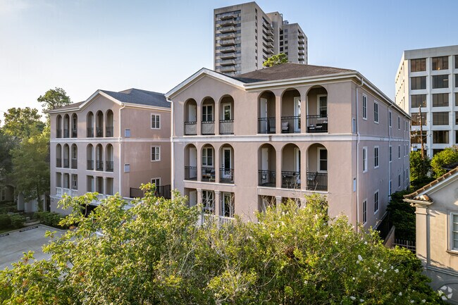 58 Briar Hollow Ln - Chateau Briar Hollow