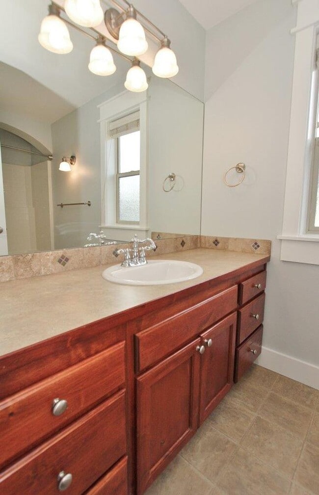 Photo - Adorable Craftsman Style Home