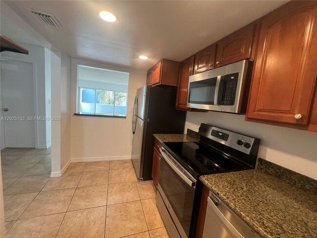 Photo - 9371 Fontainebleau Blvd Unit I205