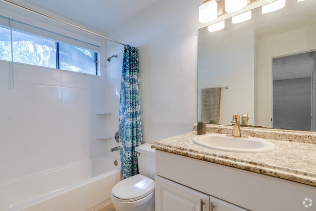 B1 - Bella - 2BR, 2BA - 875SF - Primary Bathroom