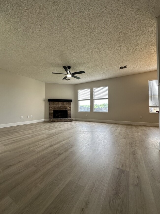 Photo - 1536 Melrose Ln
