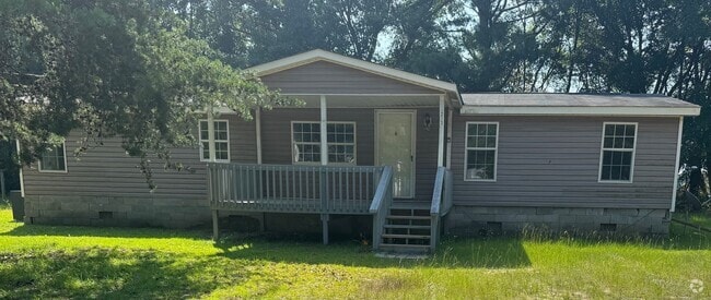 Building Photo - Large 3 bedroom, 2 bath mobile home, $1000...