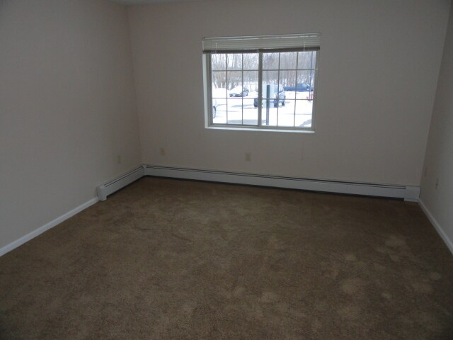 Photo - 17073 Adelmann St SE
