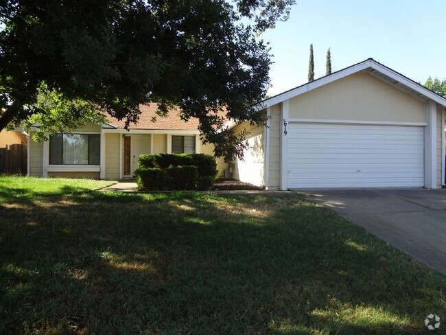 Building Photo - COMING SOON!!! Folsom Home with Pool!